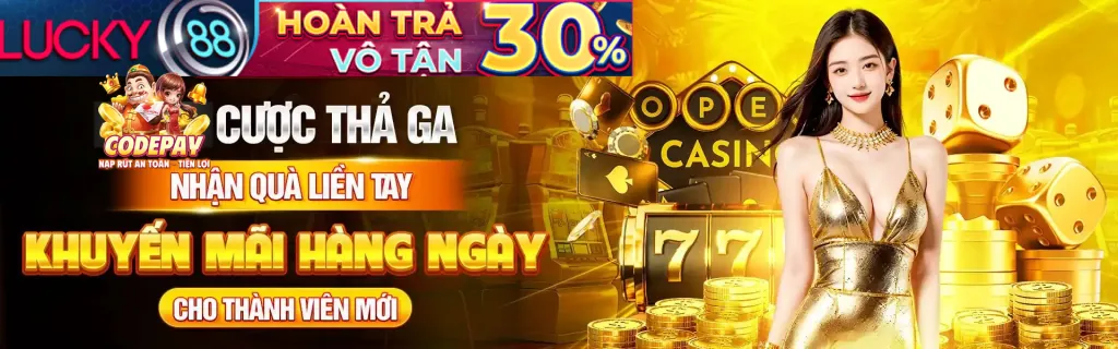 Hình ảnh một người chơi đang vui mừng nhận thưởng với các biểu tượng tiền và mã ưu đãi, thể hiện lợi ích khi sử dụng alo789 code